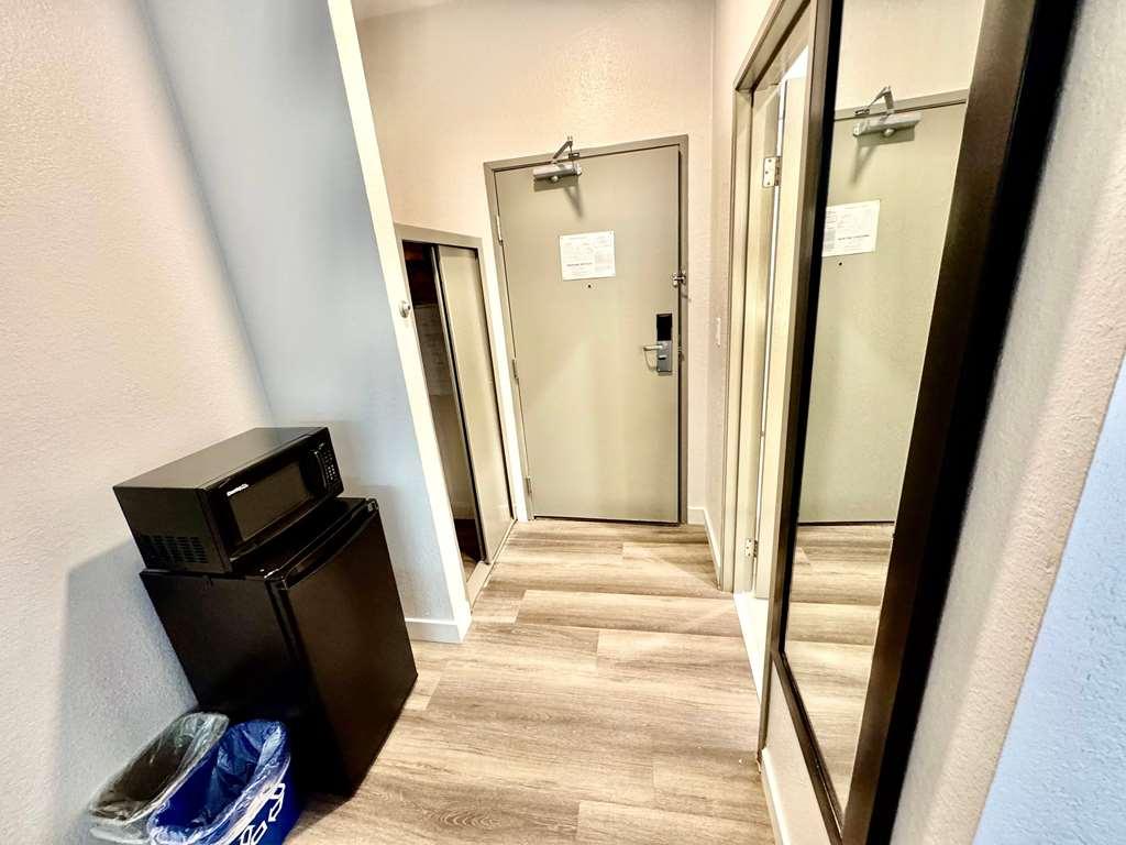Hotel Baymont By Wyndham Richmond I-70 Habitación foto